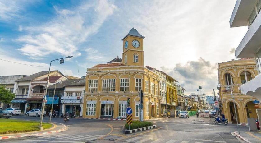 OYO 586 I Hostel Phuket Exterior foto